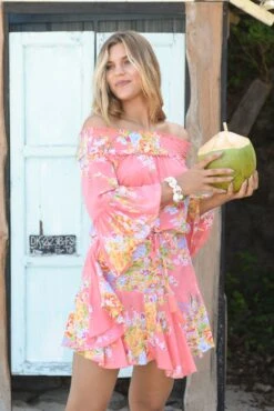 Hot Lava Korte Jurk Faye Island Rose